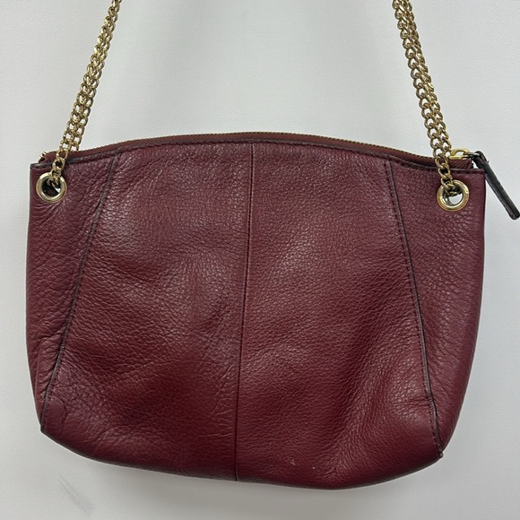 Vince Camuto Pebbled Leather Crossbody Handbag Burgundy 11"x8" - Picture 4 of 5